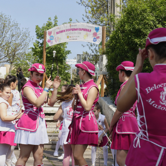 U Tašmajdanskom parku počeo dvodnevni Veliki uskršnji karneval FOTO