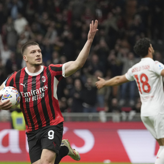 Ko šta radi – Jović startuje utakmice