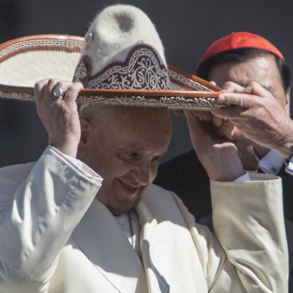 Kako je izgledao papa Franja kao dete? FOTO