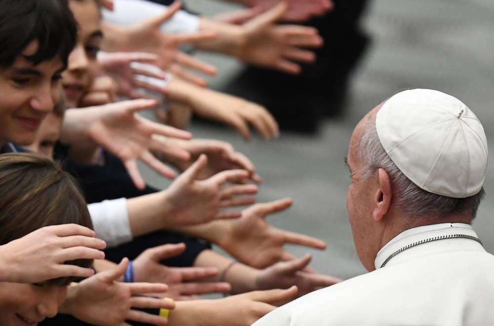 Politicians around the world bid farewell to the Pope: Guided by modesty, he always supported most vulnerable