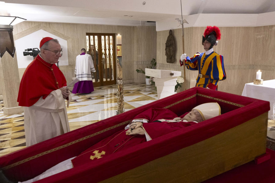 The casket of Pope Francis was opened: the Vatican published photos before the ceremony PHOTO