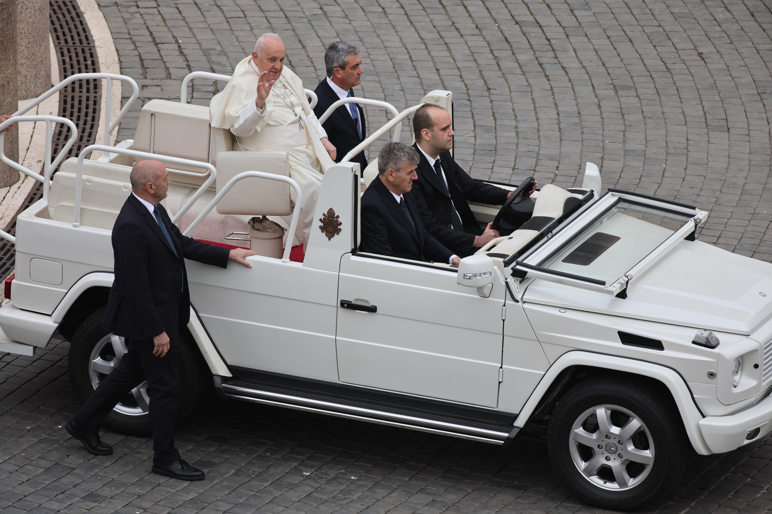Papa Franja bio je otvoren prema tehnologiji i digitalnom svetu FOTO