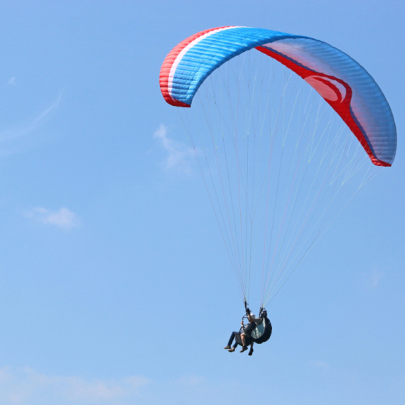 Niš domaćin državnog prvenstva u paraglajdingu