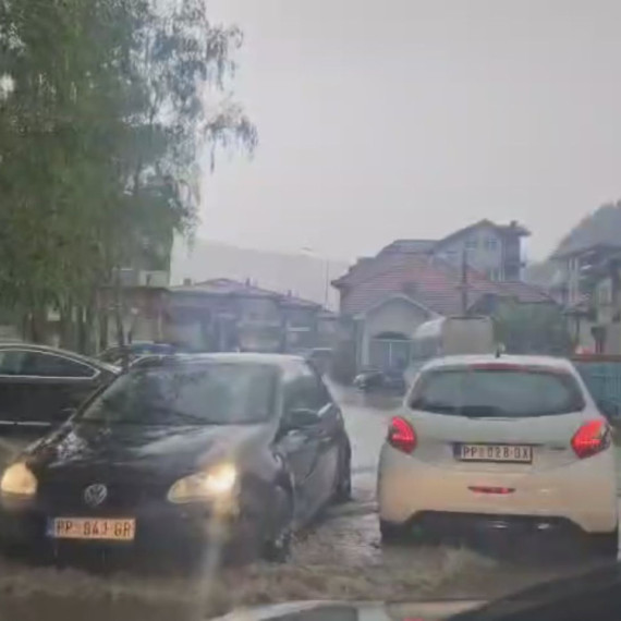 Jak grad protutnjao Srbijom: Padao grad veličine lešnika FOTO/VIDEO