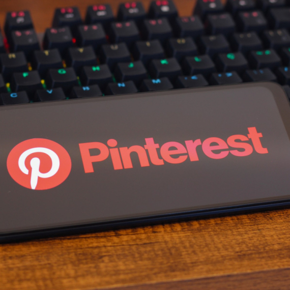 Pinterest smanjuje količinu AI slika