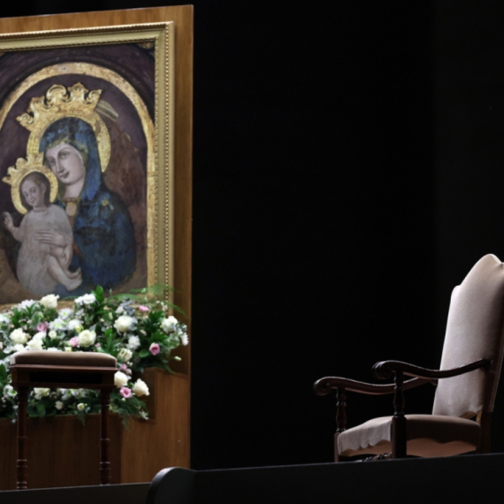 Zašto žena nikada ne može postati papa? FOTO