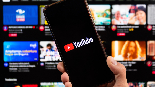 Nikad dosta veštačke inteligencije – YouTube testira novu funkciju