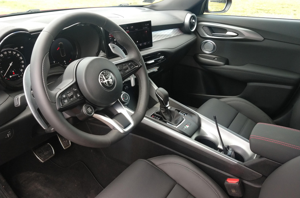 Alfa Romeo ima razlog za slavlje: Ovaj model je prodat u 100.000 primeraka! FOTO