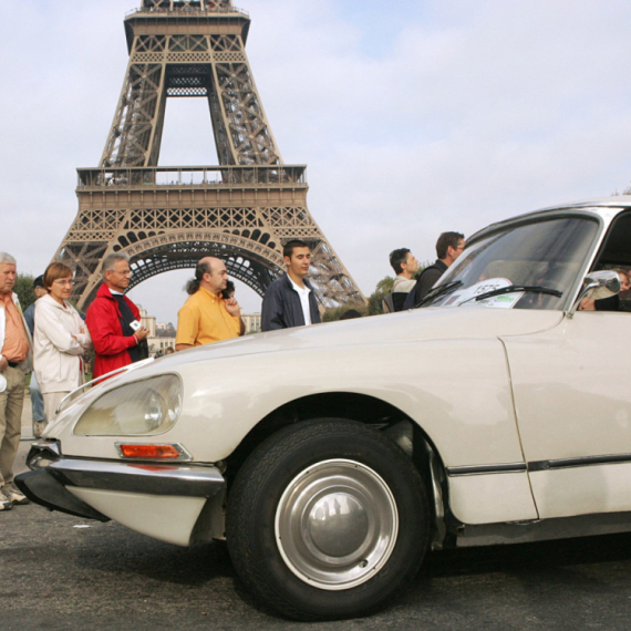 Ni Anđeo baroka, ni Ludi gladijator: Citroen DS – Besmrtna Ajkula