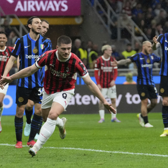 Ako Milan želi da sačuva Jovića – postoje dva uslova