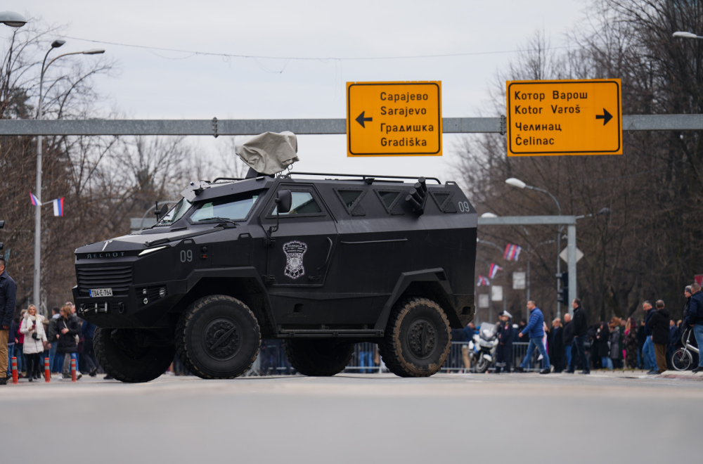 Special forces on alert - Dodik left the building of the Government of Republic of Srpska; SIPA spoke up VIDEO