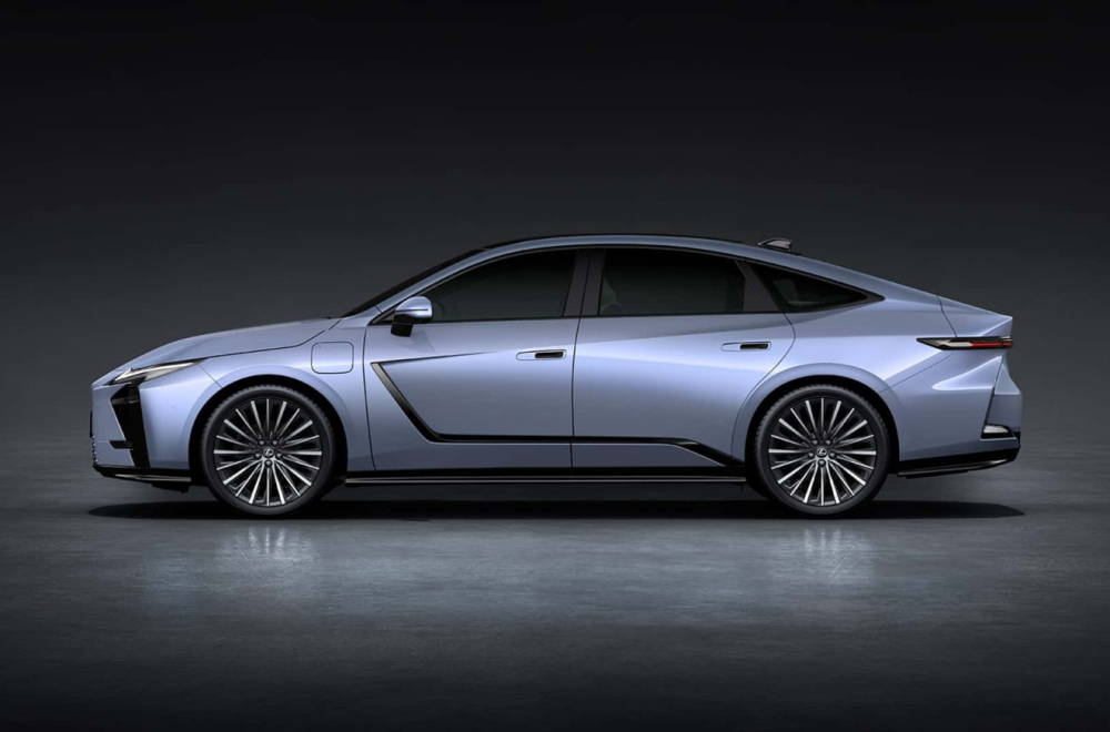 Debitovao novi Lexus ES: Donosi potpuno novi dizajn i električni pogon FOTO