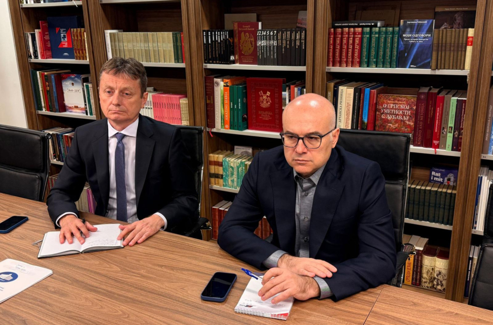Sastali se predstavnici SNS i SPS; Nedvosmislena podrška politici predsednika Vučića FOTO