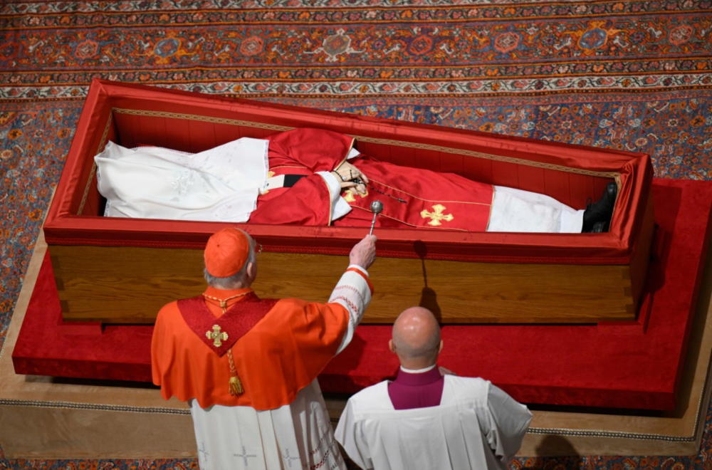 Šta sledi nakon sahrane pape Franje? FOTO
