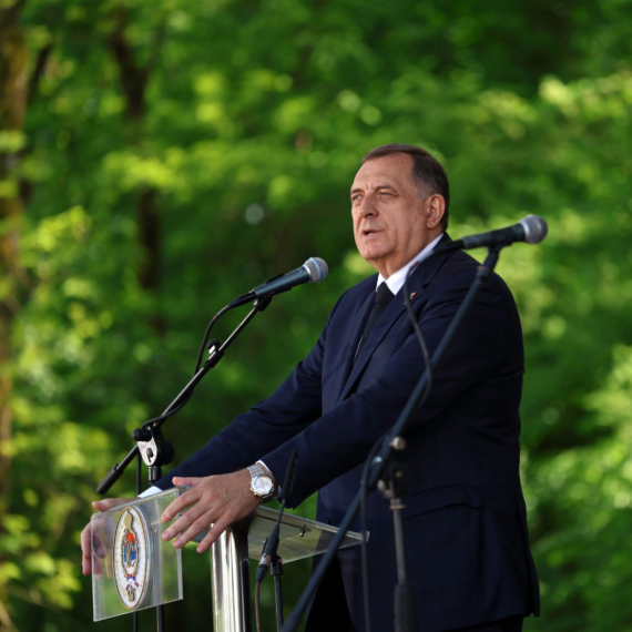 Dodik: Bećirović sipa so na ljutu ranu srpskom narodu
