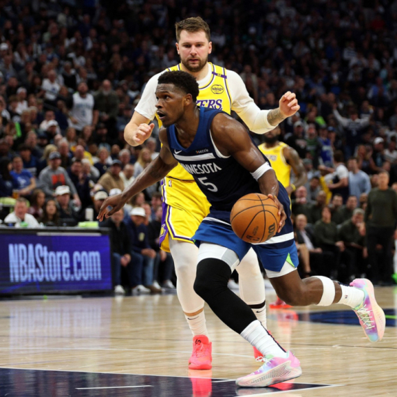 Edvards je NBA! Minesota poslala Lejkerse na rub eliminacije posle ludog finiša VIDEO