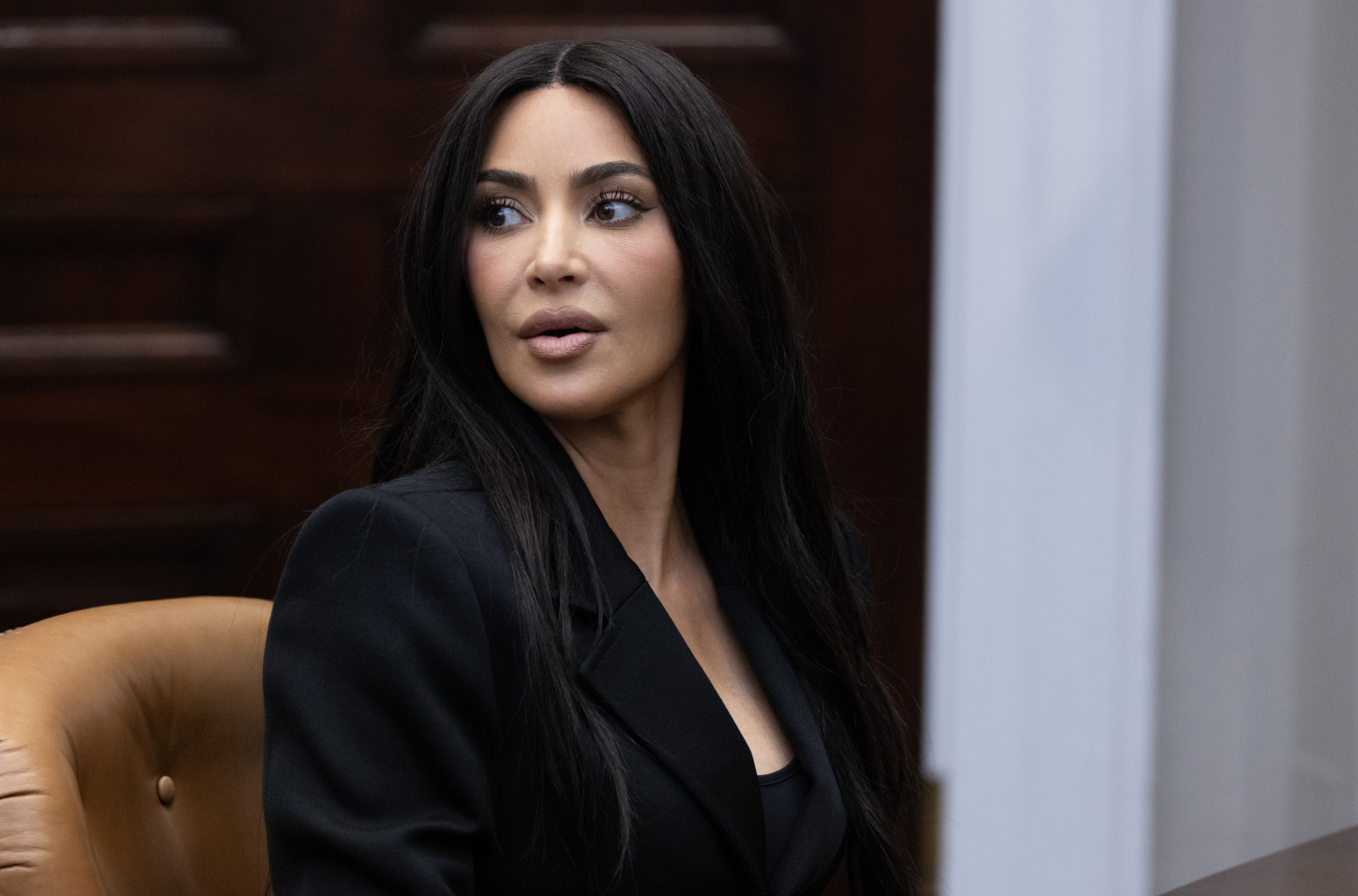 Počelo suđenje za krađu nakita: "Dede pljačkaši" ojadile Kim Kardašijan FOTO