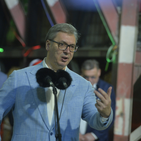Vučić: Stopa rasta u prva tri meseca, kao posledica blokada, 2,1 odsto