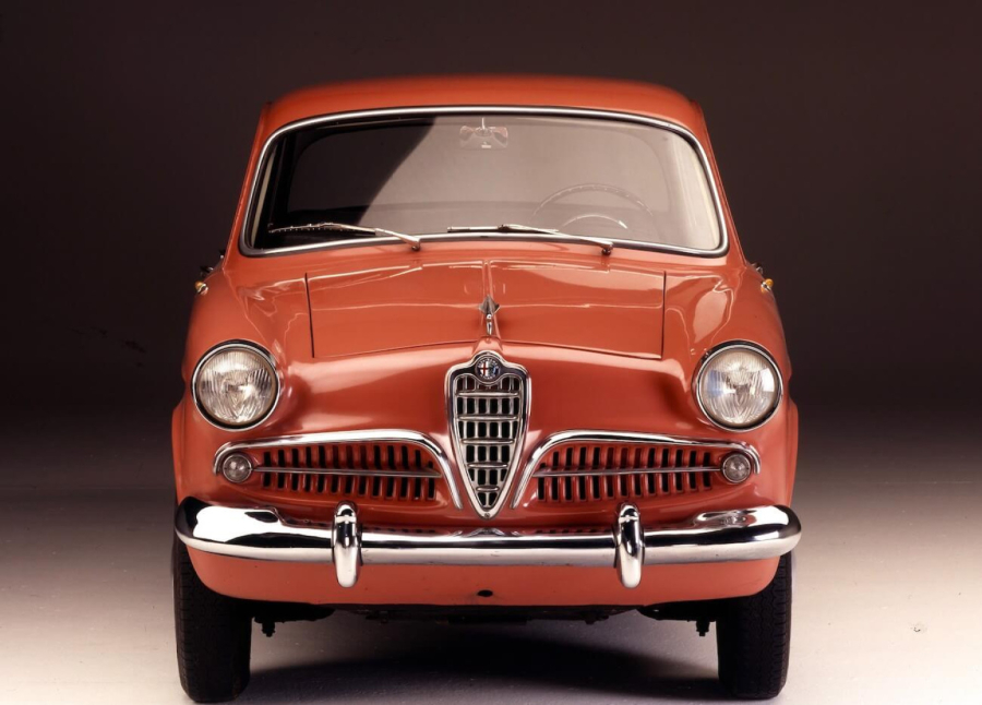 Alfa Romeo Giulietta Berlina: Lepotica stara 70 godina FOTO