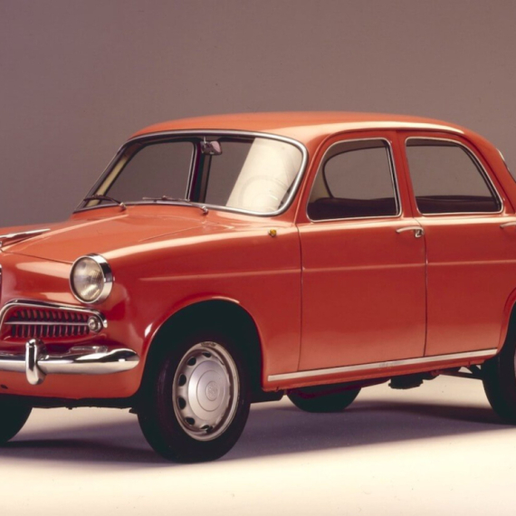 Alfa Romeo Giulietta Berlina: Lepotica stara 70 godina FOTO