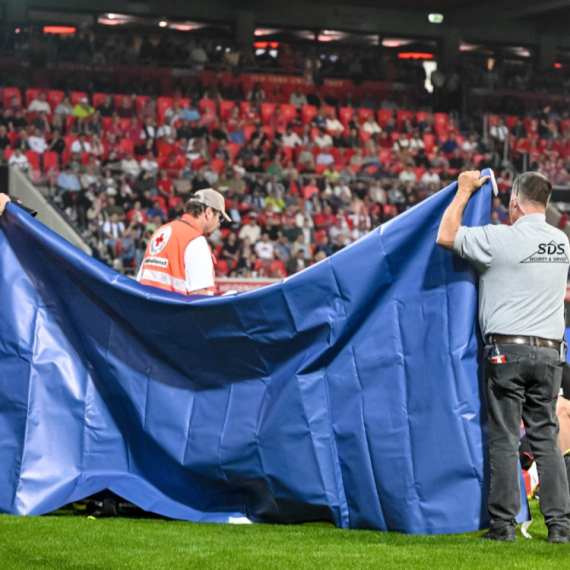 Mučne scene u Bundesligi, golman ostao bez svesti FOTO