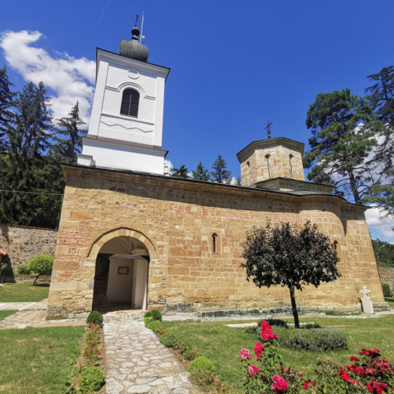 Ovaj manastir jedan je od najlepših u Srbiji: Svetinja iz 13. veka nalazi se na posebnom mestu FOTO