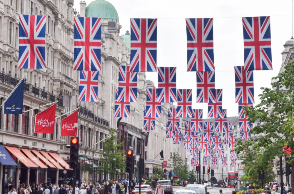 Počinje proslava Dana pobede; U Londonu vojna povorka i preleti aviona