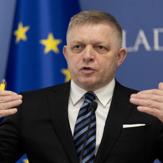 Fico u vodi do pojasa, potpuno mokar; Ali, niko nije došao... FOTO