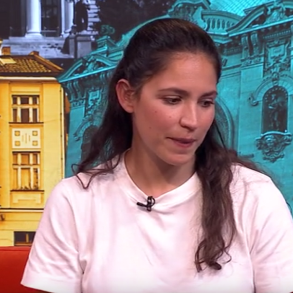 Nela Bunčić Vukomanović – žena, majka, kraljica VIDEO