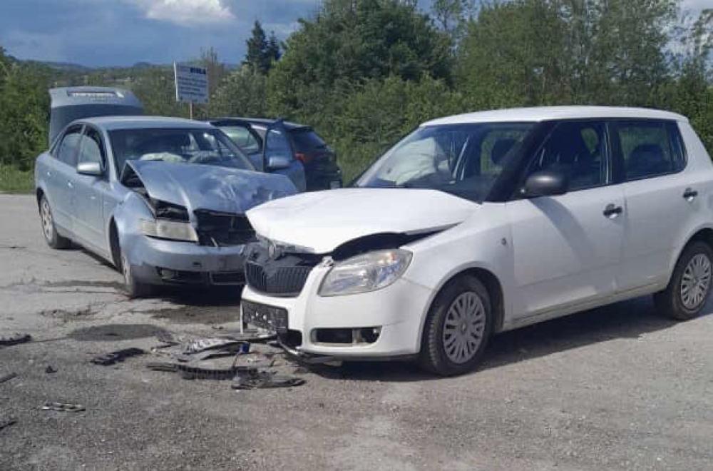 Smrskana vozila: Žestok sudar u Čačku FOTO