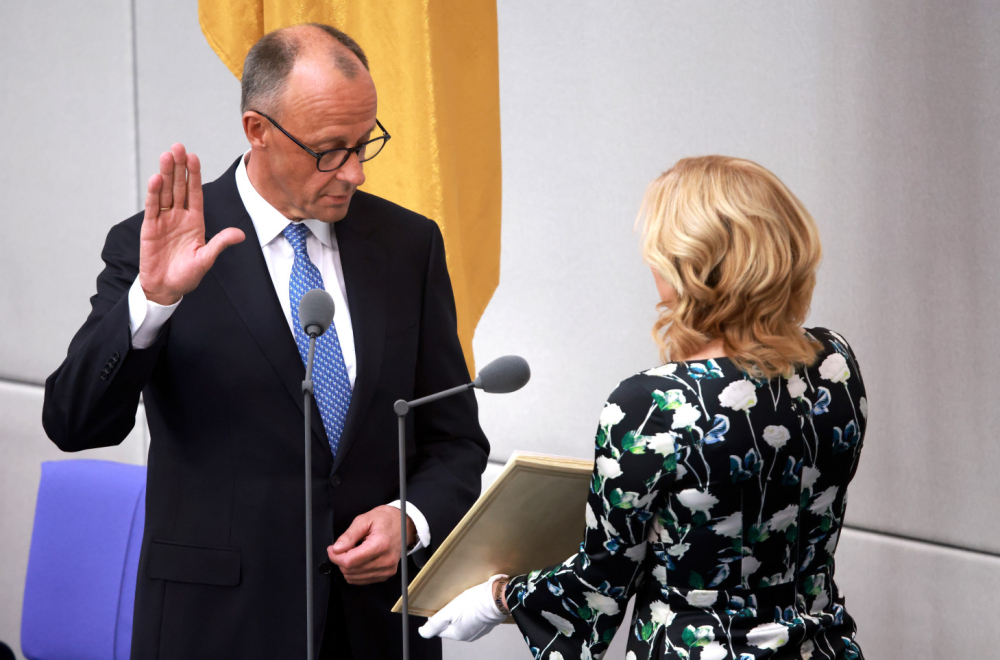 Now it's official: Steinmeier appointed Merz as the new German chancellor