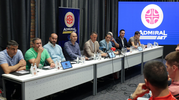 Sferopulos ukazao na ozbiljan problem, Partizan predstavljao pomoćnik
