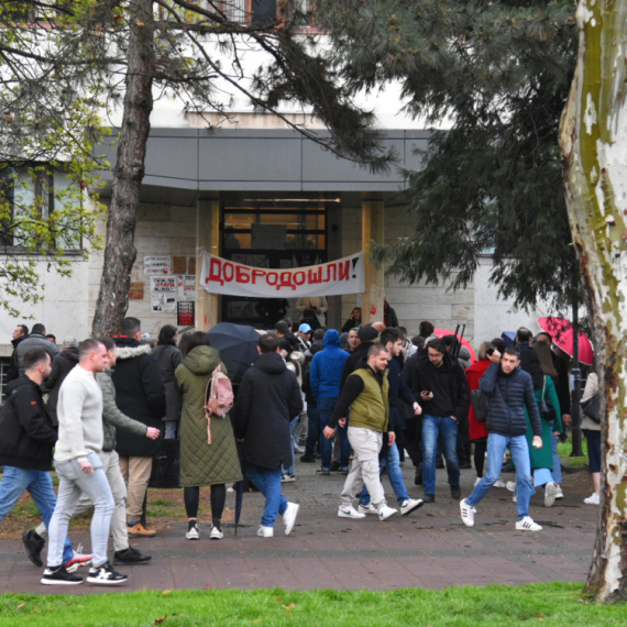 Blokaderi Medicinskog fakulteta u Nišu sami objavili: Vraćamo se na faultet FOTO