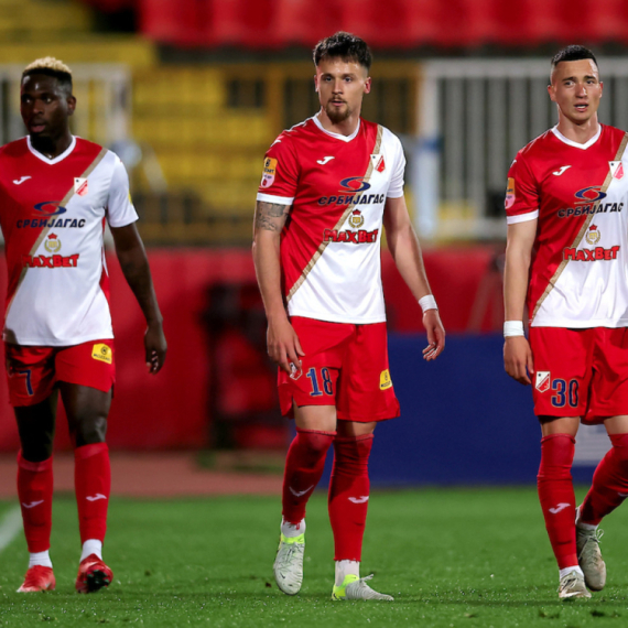 Remi Spartaka i Mladosti, Vojvodina bolja od OFK Beograda – "pljuštali" kartoni