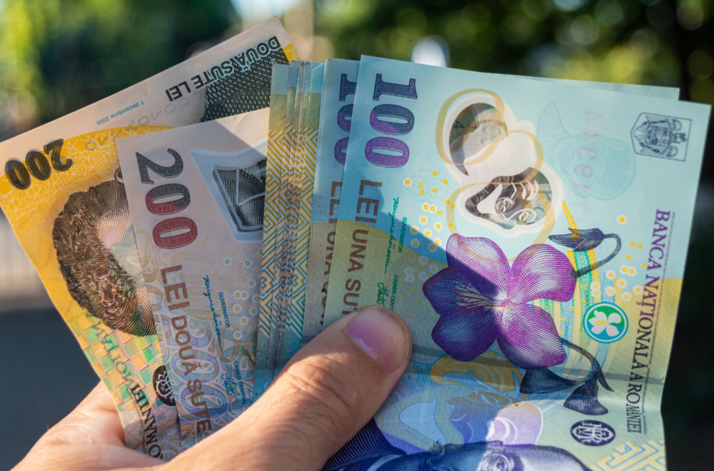 Komšijama valuta pala na istorijski minimum