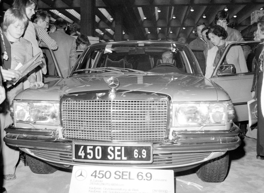 Automobil koji je vozio krem Formule 1 slavi 50. rođendan FOTO