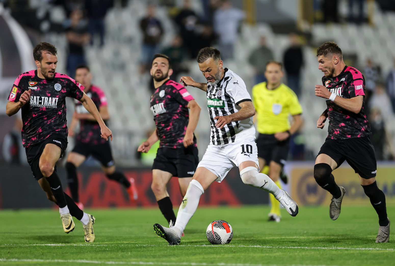 Bivši igrač Zvezde sa dva gola šokirao Partizan u Humskoj VIDEO