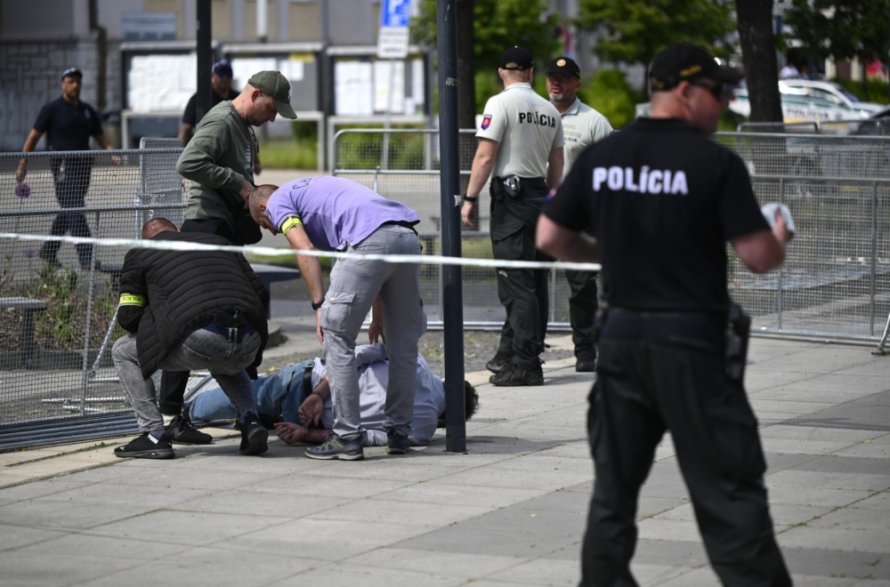 Počinje suđenje za atentat na Fica; Napadač optužen za teroristički napad