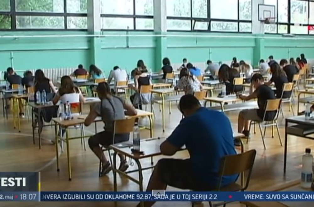 Dodatna nastava umesto letnjeg raspusta: Evo šta sve čeka osmake VIDEO