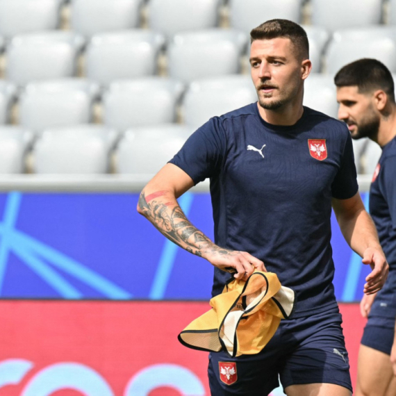 Gol Mitrovića, asistencija Sergeja – Al Hilal ne odustaje od titule VIDEO