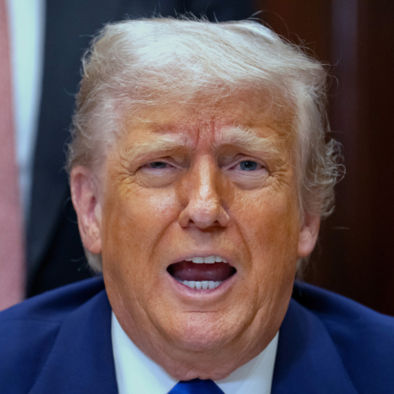 Trump shocks again: He lifts sanctions on Syria