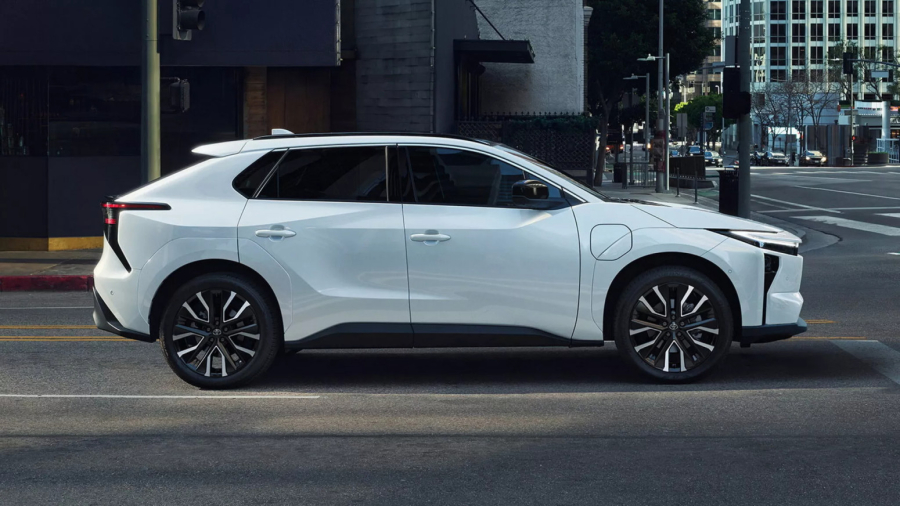 Toyota u ovoj zemlji ubila bZ4x u korist bZ