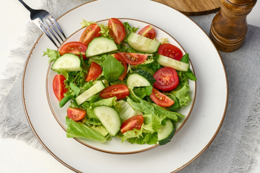 Da li preskačete obroke leti? Nutricionistkinja otkriva šta bi trebalo da jedete tokom velikih vrućina