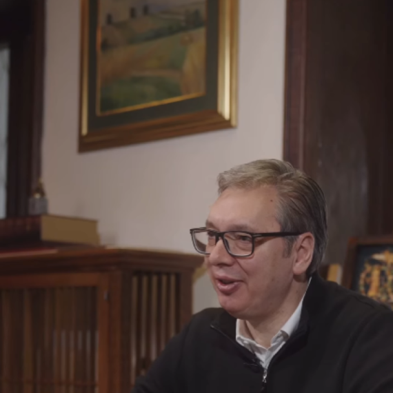 "Pozivam vas da se priključite Pokretu za narod i državu"; Vučić poručio: Ja, i zvanično, jesam VIDEO