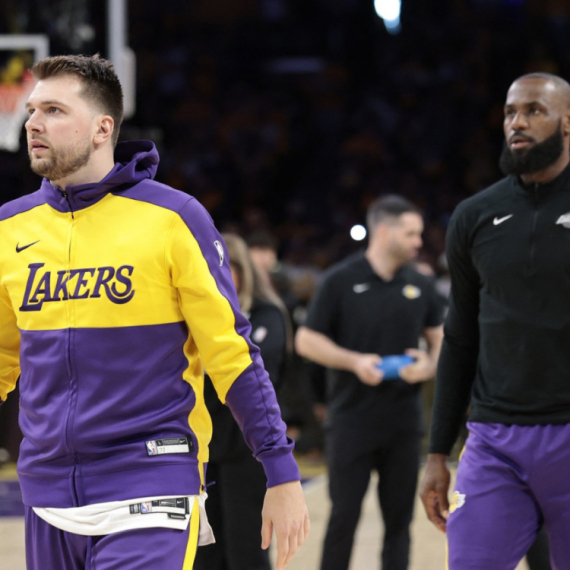 Lebron napušta Lejkerse zbog Dončića?! VIDEO