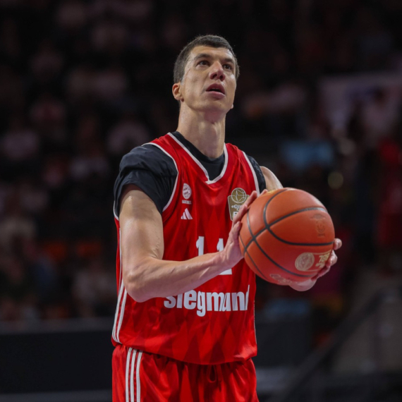Lučić zablistao pred PAO – Jović kao nekad
