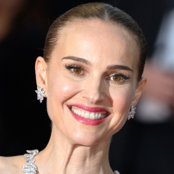 Natali Portman rodila treće dete; Prvo sa partnerom Tangijem Destablom