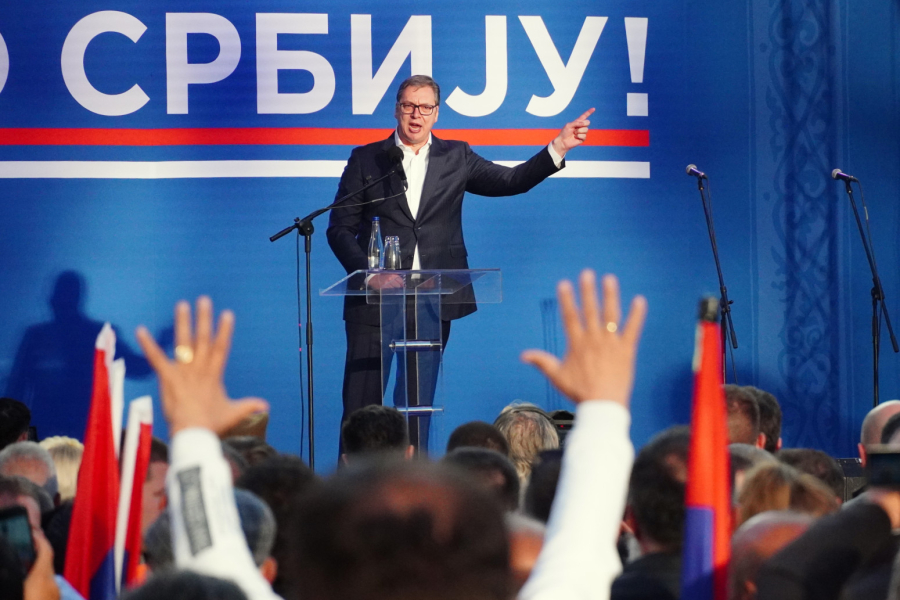 Vučić: Večeras je oslobođen Niš. Gotovo je sa vašim zahtevima; Orilo se Aco, Srbine! FOTO/VIDEO