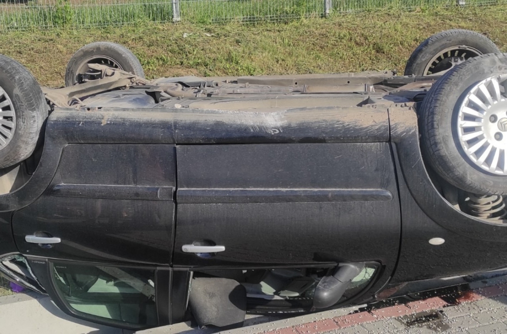 Dva mladića prebačana u bolnicu nakon udesa u Čačku: Poznato u kakvom su stanju