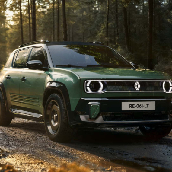 Renault spreman na sve: Stiže nova "četvorka" sa pogonom na 4 točka? FOTO